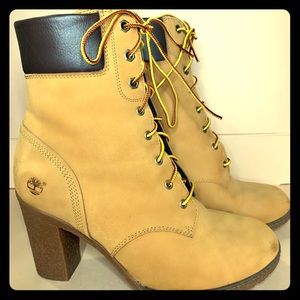 Timberland Women’s Chunky Heel Boot